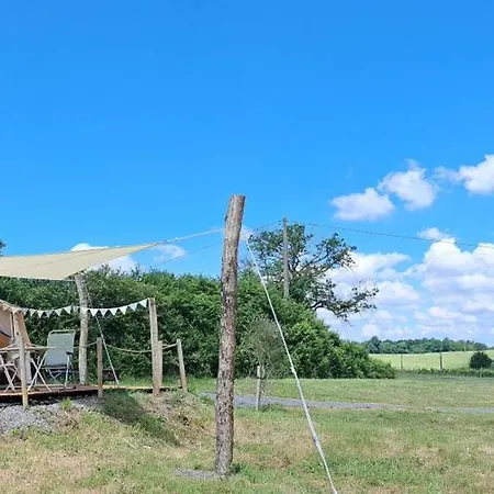 Luxury tent Le Bivouac De La Plante Saint-Aubin-de-Branne