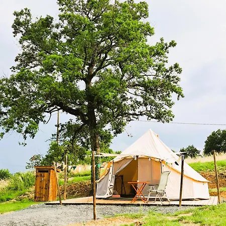 Le Bivouac De La Plante Saint-Aubin-de-Branne